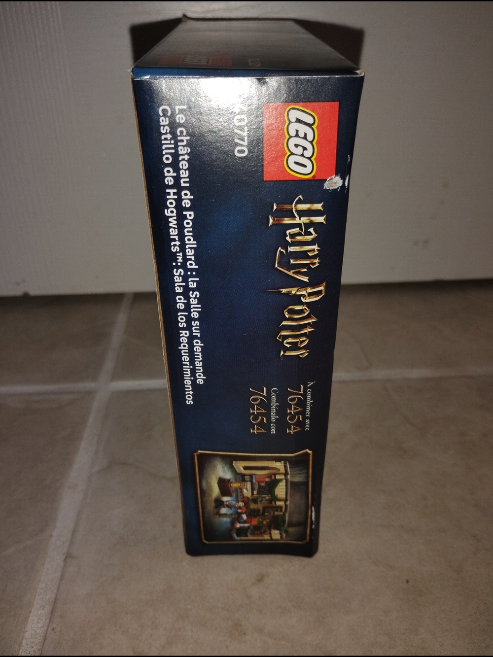 LEGO Harry Potter Hogwarts Castle: Room Of Requirement #40770 - Picture 2 of 4